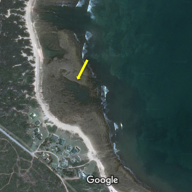 Stone, ancient fish traps at Kanon near Vleesbaai, outside Mossel Bay in the Garden Route of the Western Cape Province. Image: Google Maps